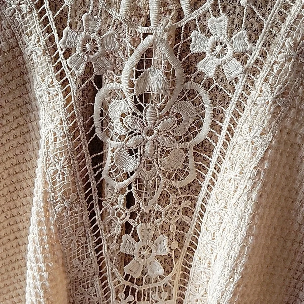 Brand new crochet back top - Picture 5 of 7